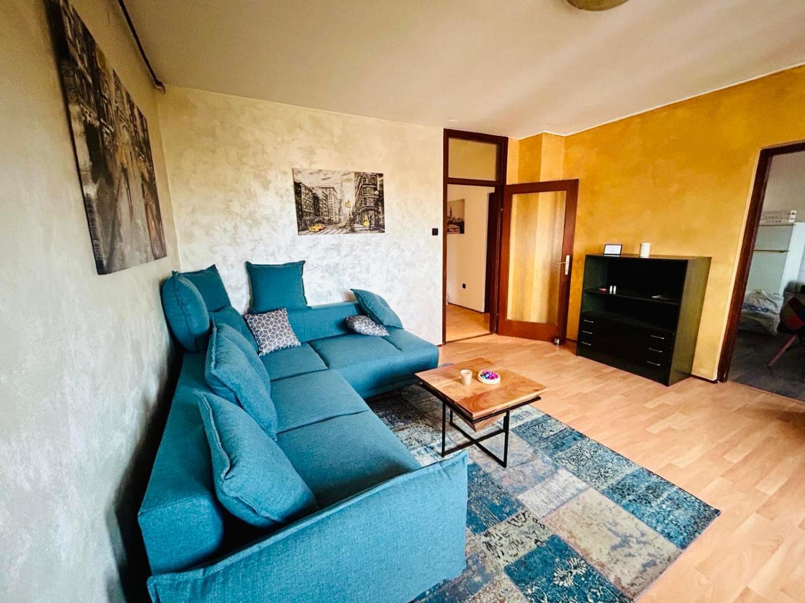 Fly By Suite - Zagreb Airport - 0-24H Self Check In&Out - Parking On Site Velika Gorica Extérieur photo